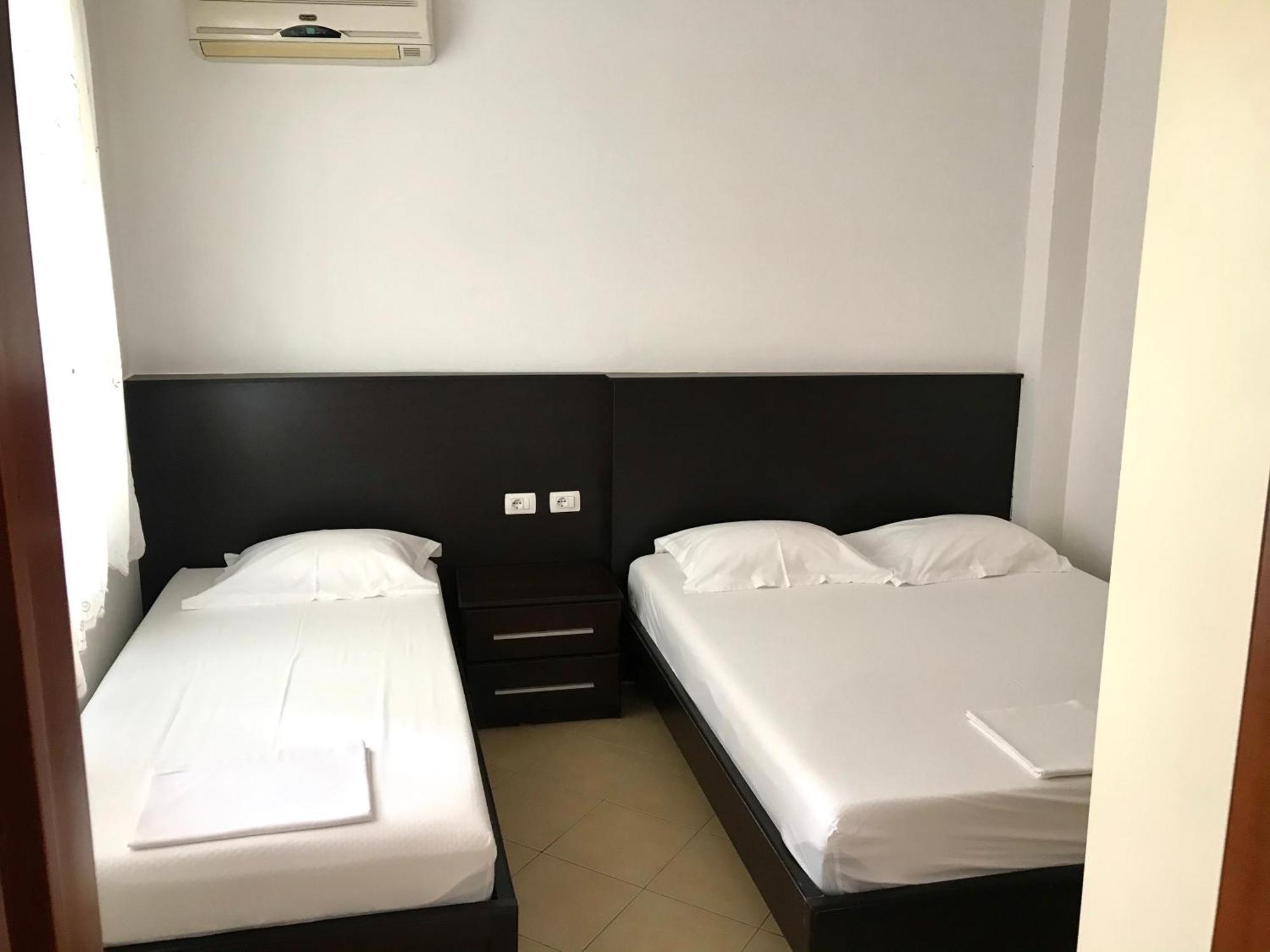 Vila Gjoni Sarande Luaran gambar