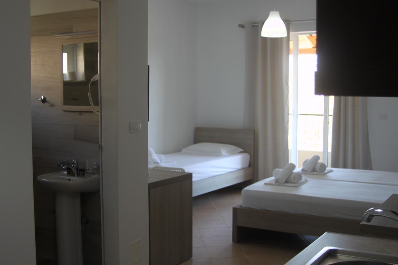 Vila Gjoni Sarande Luaran gambar