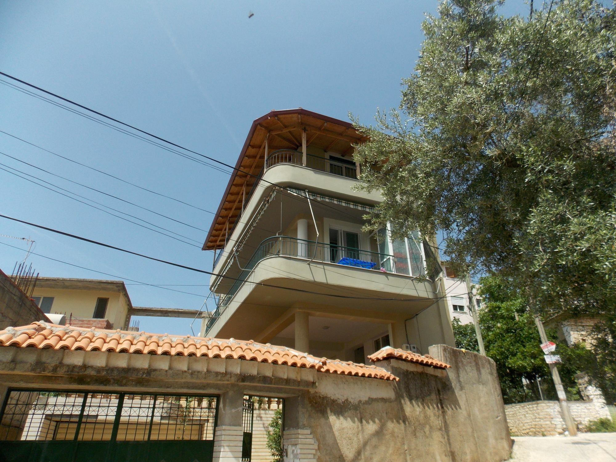 Vila Gjoni Sarande Luaran gambar